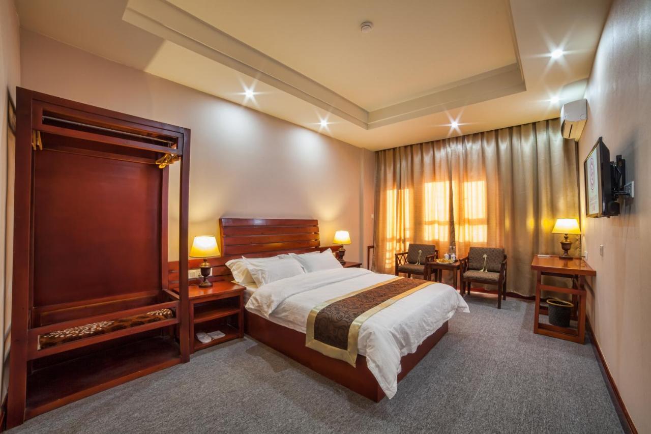 Hotel Shanghai City Ош Екстер'єр фото
