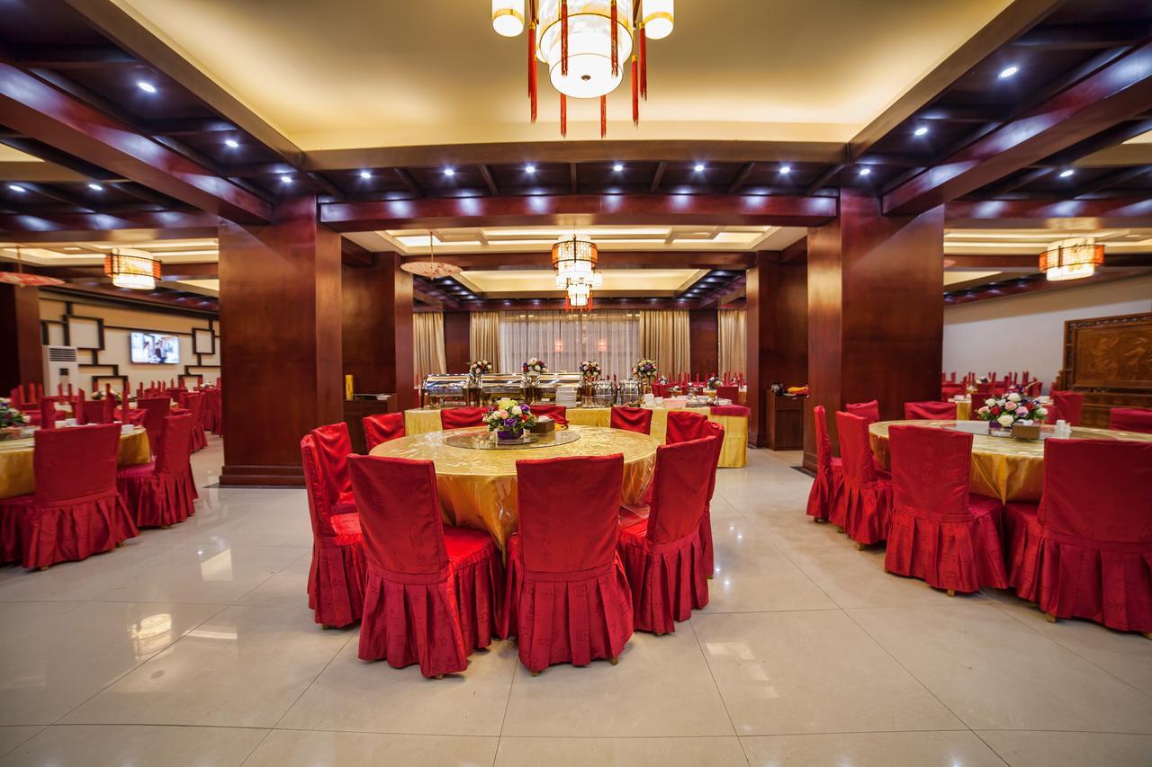 Hotel Shanghai City Ош Екстер'єр фото