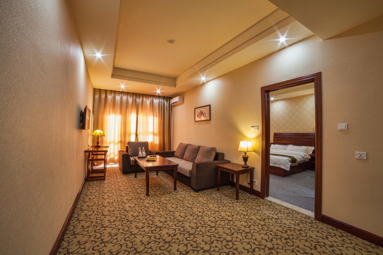 Hotel Shanghai City Ош Екстер'єр фото